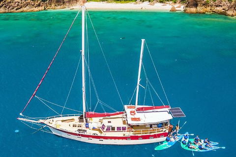 2-Day Whitsundays Sailing Adventure: SV Whitehaven - Accommodation Gold Coast 5