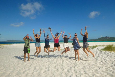 2-Day Whitsundays Sailing Adventure: Summertime - Accommodation Gold Coast 2