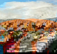 Ayers Rock Day Trip from Alice Springs Including Uluru Kata Tjuta and Sunset BBQ Dinner - Accommodation Gold Coast